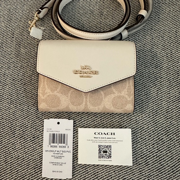 NWT Coach Mini Envelope Wallet With Strap CX162